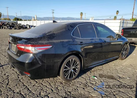 2020 Toyota Camry Se z USA, uszkodzony, nr VIN 4T1G11AK0LU939093